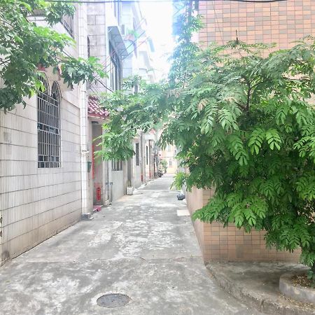 March Garden Next To The Furniture Market 順徳区 エクステリア 写真